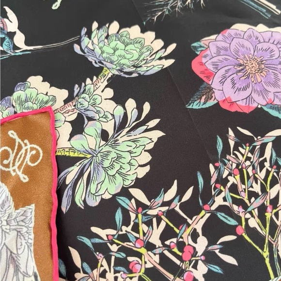 Daks scarf - Picture 8 of 8